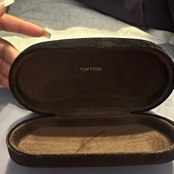 Tom Ford Sleek Black Sunglasses Case - Picture 2 of 3